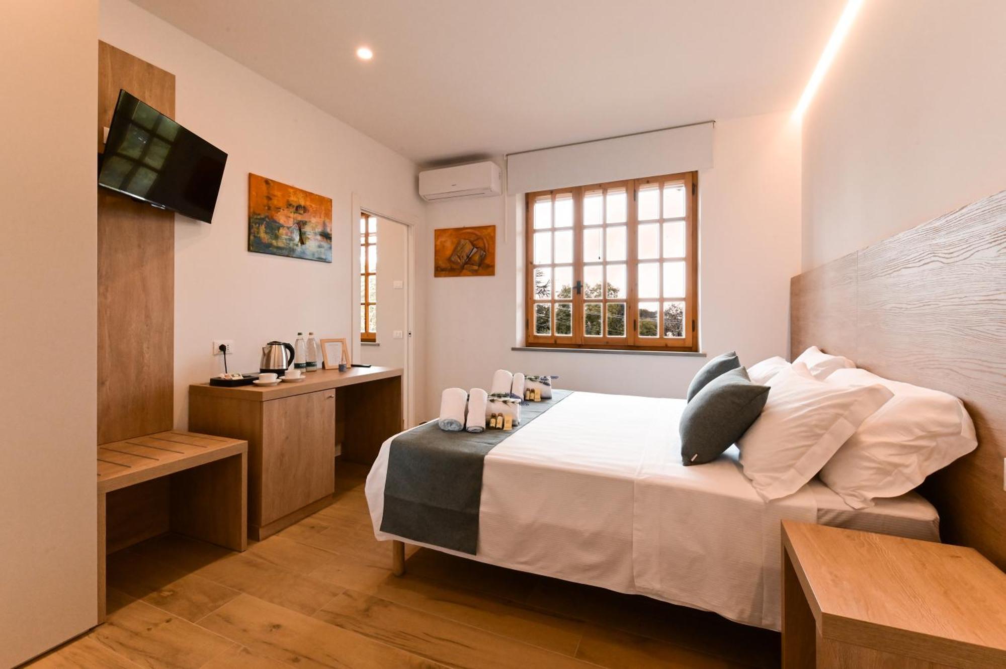 Villa Lucilla - B&B Rooms And Pool Potenza Picena Exterior photo