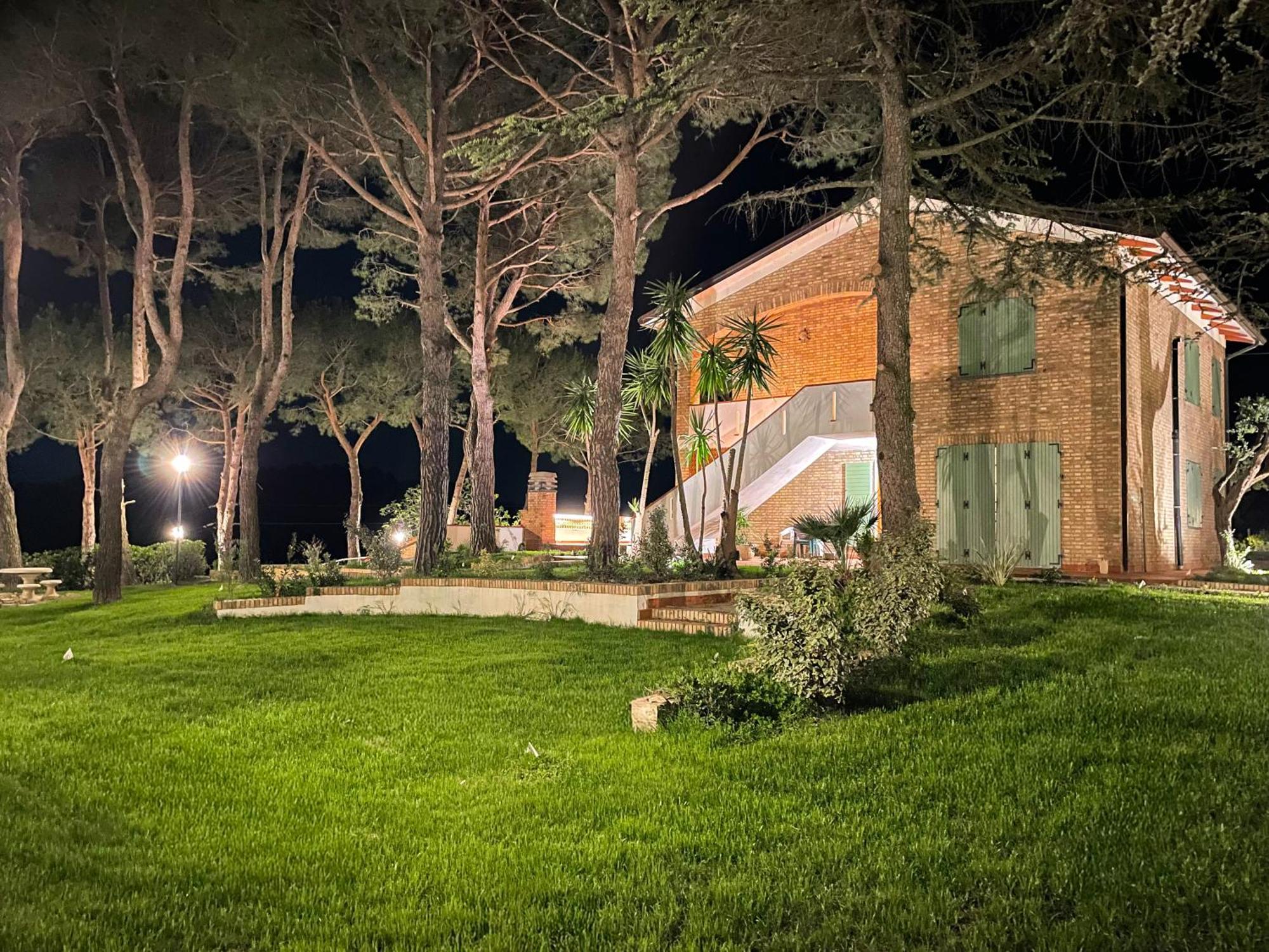 Villa Lucilla - B&B Rooms And Pool Potenza Picena Exterior photo