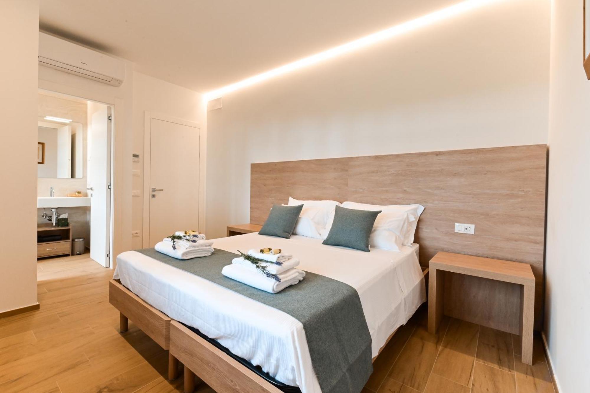 Villa Lucilla - B&B Rooms And Pool Potenza Picena Exterior photo